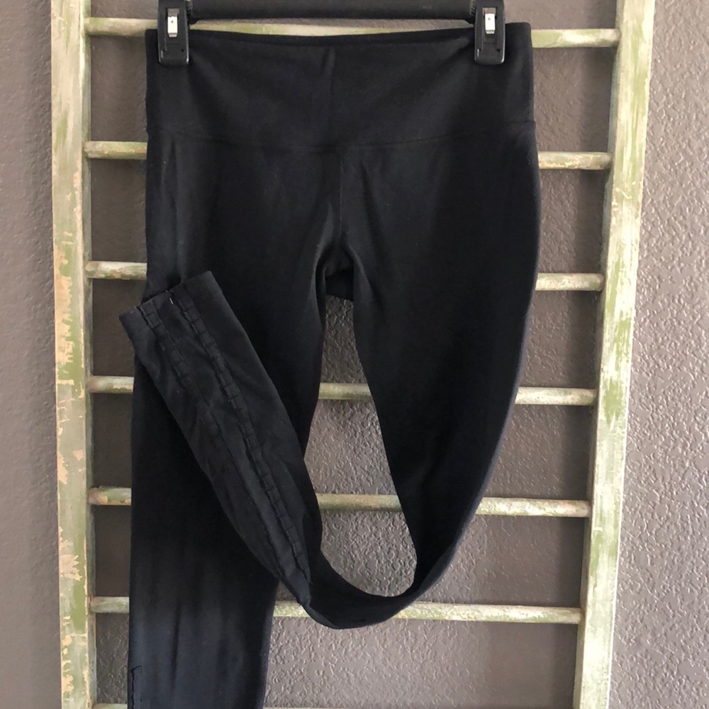 Lululemon black leggings
